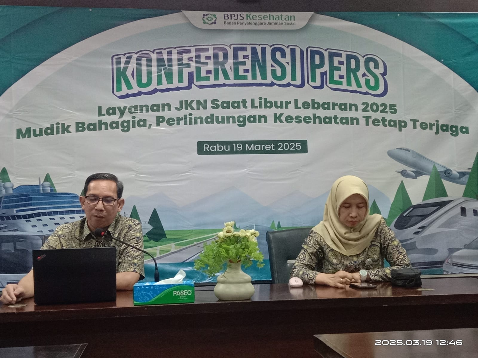 Kepala BPJS Kesehatan Cabang Bekasi Herman Indratmo Saat Menyampaikan Materi